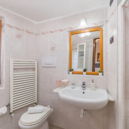 Chiara 2 Bedr, View, Parking, Garden, Grill Villa
