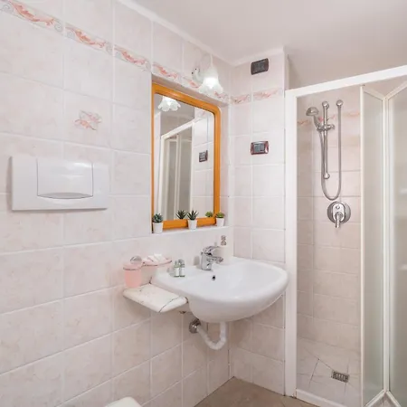 Chiara 2 Bedr, View, Parking, Garden, Grill